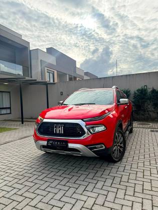 FIAT TORO 2.0 16V TURBO DIESEL RANCH 4WD AT9 FIAT TORO 2.0 16V TURBO DIESEL RANCH 4WD AT9